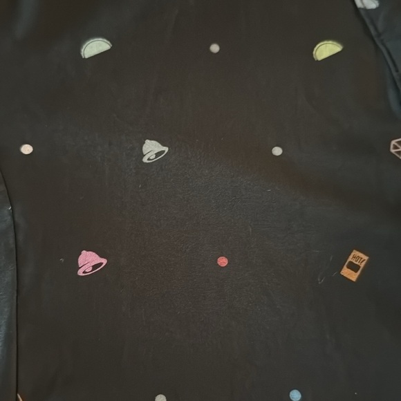 Taco Bell Employee Iconic Symbols Long Sleeve Hidden Button Down Shirt - Picture 3 of 5